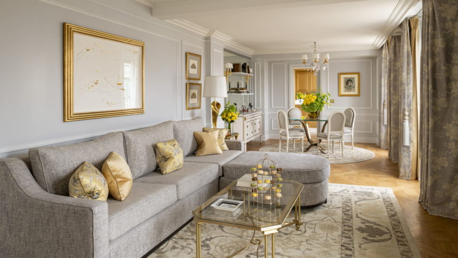 Four Seasons George V - Durst Art Consultancy